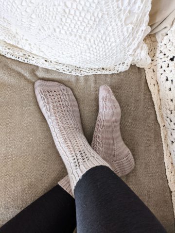New Pattern Release: The Lucida Socks - A Bee In The Bonnet